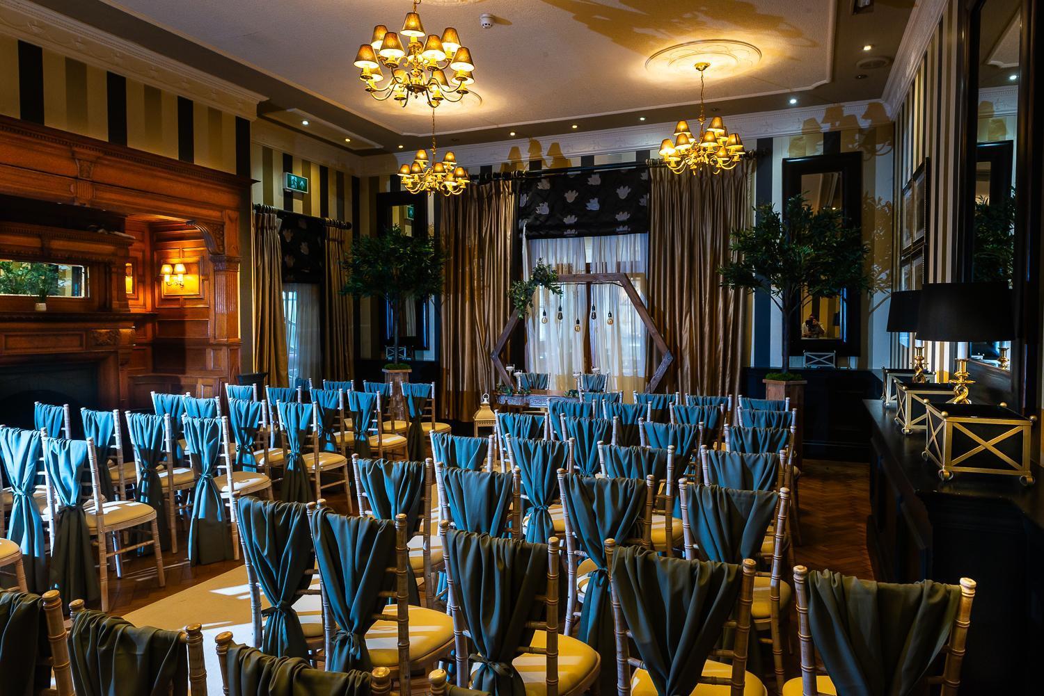 Rowton Hall Hotel And Spa Честер Экстерьер фото